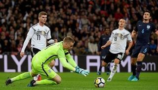 إنجلترا ضد ألمانيا من لقاء سابق