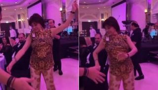 نبيلة عبيد خلال الرقص