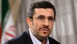 نجاد ينتقد "العقلية الرأسمالية" لطهران ويؤيد احتجاجات عمال النفط