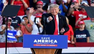 الرئيس الأمريكي السابق دونالد ترامب