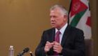 العاهل الأردني يصل إلى بغداد للمشاركة في القمة الثلاثية