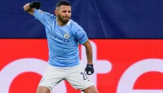 رياض محرز نجم فريق مانشستر سيتي ومنتخب الجزائر