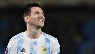 ليونيل ميسي قائد منتخب الأرجنتين