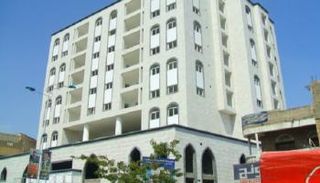 مليشيات الحوثي تقوم بالحجز على أرصدة أكبر بنوك اليمن