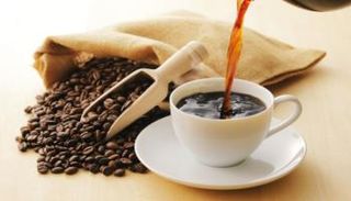 تناول الكثير من الكافيين يؤثر على النوم- أرشيفية