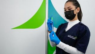 تطعيمات فيروس كورونا في الإمارات