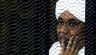 بينهم ضابط مخابرات.. توقيف عناصر إخوانية بالسودان