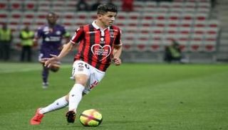 يوسف عطال ظهير نيس الفرنسي ومنتخب الجزائر