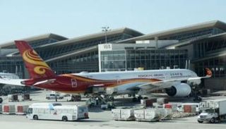  طائرة تابعة لشركة هونج كونج إيرلاينز 