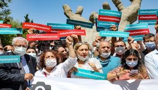 صحفيون يحتجون في أنقرة على عنف الشرطة 