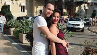 شيرين عبدالوهاب مع زوجها حسام حبيب