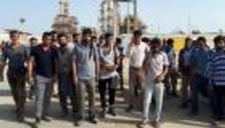 إضرابات إيران تستعر.. عمال مصفاة "لامرد" يعلنون العصيان