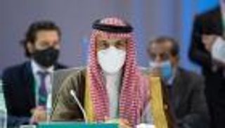 السعودية: غياب الإرادة الدولية تجاه سوريا عزز الطائفية