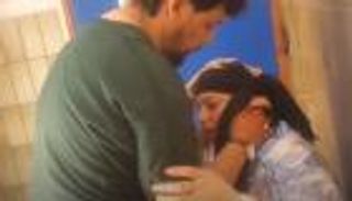 غضب مغربي من "سارة وحمزة".. نشرا فيديو دفن طفلتهما