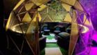 الحوثيون يطاردون النساء في المقاهي: "يؤخرن النصر"