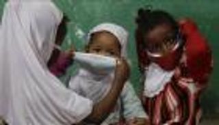 ارتفاع إصابات كورونا بين أطفال إندونيسيا.. "أزمة وعي"