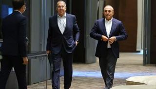 لافروف وجاويش أوغلو قبيل المباحثات 