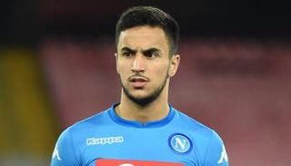 آدم وناس لاعب نابولي الإيطالي