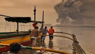 ثوران بركان تال في الفلبين