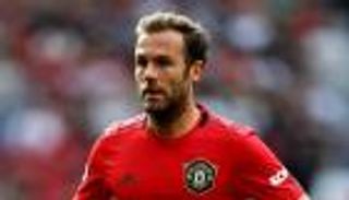 مانشستر يونايتد يعلن صفقة جديدة.. ويفسر تجديد عقد ماتا