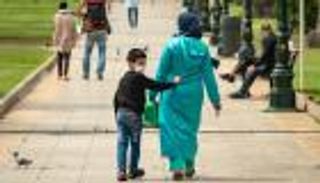 بعد ارتفاع إصابات كورونا.. تحذير من نكسة وبائية وتلويح بحجر بالمغرب