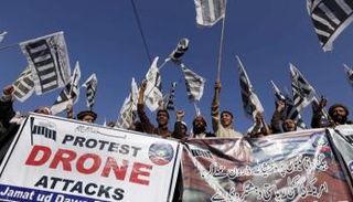 احتجاجات على هجمات الدرون الأمريكية في باكستان - فورين بوليسي
