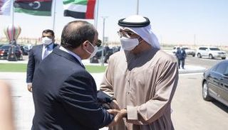 الشيخ محمد بن زايد آل نهيان يشارك السيسي افتتاح قاعدة 3 يوليو