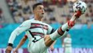 هداف يورو 2020.. "يويفا" يمنح كريستيانو رونالدو قبلة الحياة