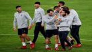 من أجل الـ6 الكبار.. صديق محمد صلاح يرفض عرضا تاريخيا