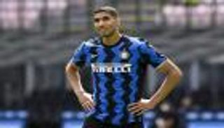 ساعة الصفر.. متى يخطف أشرف حكيمي لقب رياض محرز؟