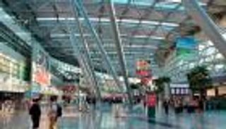 إصابة شخص في حادث طعن بمطار دوسلدورف الألماني