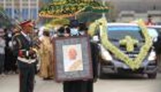 غيّرت حياة 1.5 مليون يتيم.. إثيوبيا تودّع الأم تريزا بالدموع