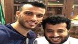 هل أوقف تركي آل الشيخ انتقال عمر السومة إلى النصر السعودي؟