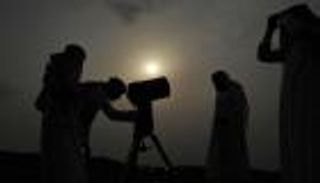 السعودية تدعو لتحري رؤية هلال شهر ذي الحجة الجمعة