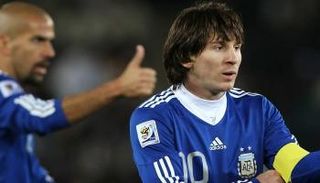 ليونيل ميسي مع الأرجنتين عام 2010