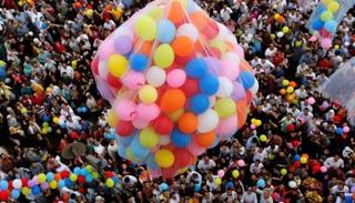 جانب من احتفالات المصريين بعد صلاة عيد الأضحى