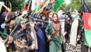 أفغانيات مسلحات بالشوارع.. "انتفاضة ناعمة" تتحدى طالبان