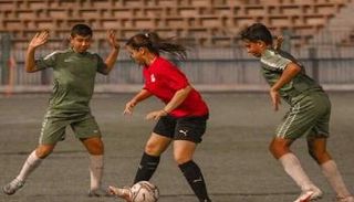 منتخب مصر للسيدات ضد فريق القاهرة للرجال