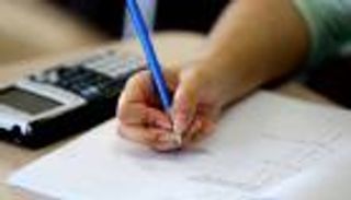 "انصفنا يا طارق".. طلاب الثانوية في لبنان يطالبون بإلغاء الامتحانات