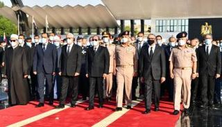جنازة عسكرية مهيبة لجيهان السادات بمشاركة السيسي
