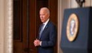 شاركت في حملة أوباما الرئاسية.. بايدن يعين باور سفيرة لفرنسا