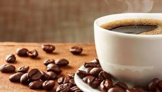 تناول الكافيين على الريق قد يؤدي إلى الإصابة بقرحة في المعدة