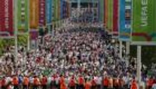 مفاجأة.. هل أضربت الجماهير عن حضور نهائي اليورو 2020؟