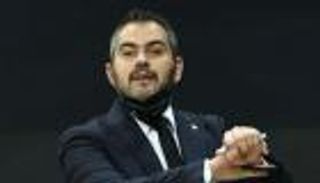 أوجستي بوش.. مدرب كرة سلة يثير الجدل بين الأهلي والزمالك