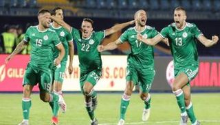 نجوم منتخب الجزائر