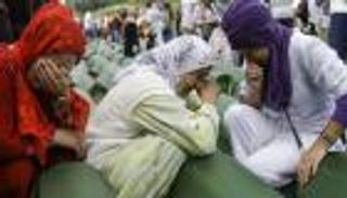 البوسنة والهرسك تفتح "جرح أوروبا الغائر".. مذبحة مسلمي "سربرنيتسا"