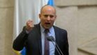 بينيت: لبنان على شفا الانهيار شأنه شأن الدول التي سيطرت عليها إيران