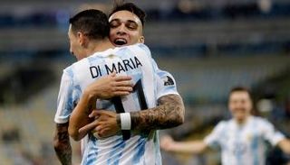 فرحة الأرجنتين بالتقدم