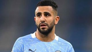 رياض محرز نجم فريق مانشستر سيتي ومنتخب الجزائر