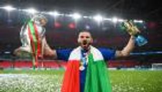 بالفيديو.. بونوتشي يسخر من جماهير إنجلترا بعد التتويج بيورو 2020